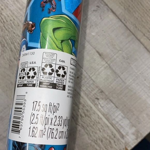Avengers movie gift wrapping paper new in package - Picture 3 of 9